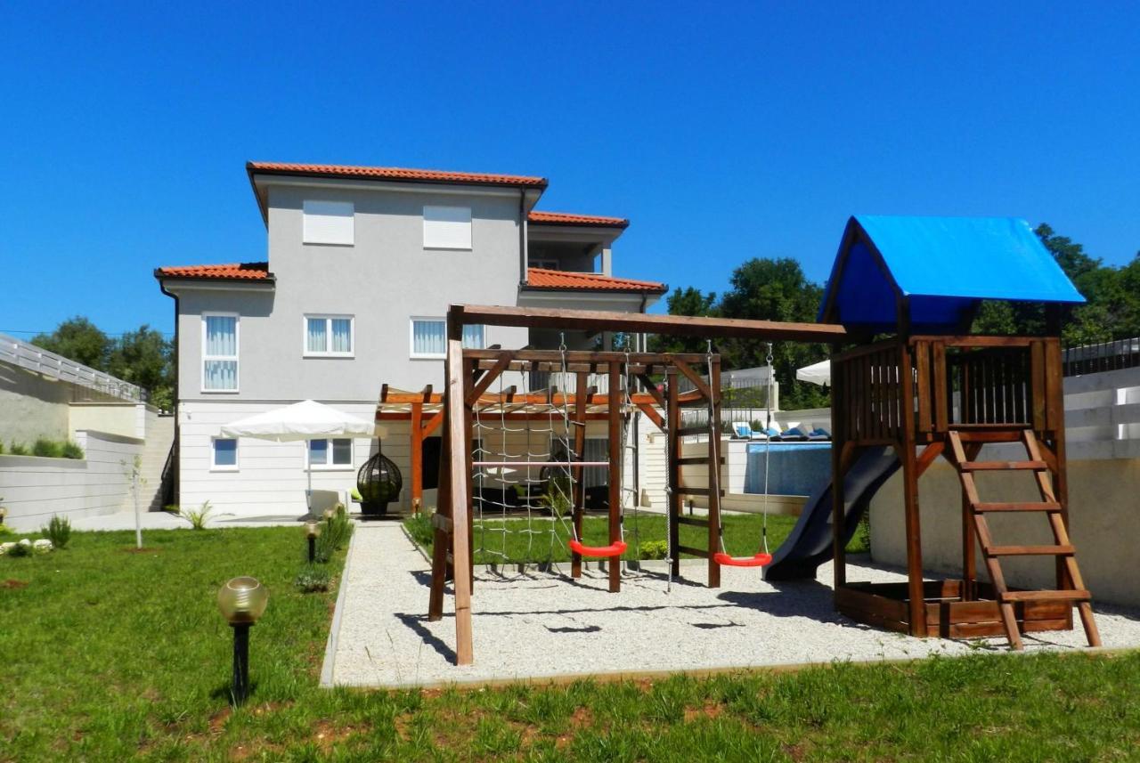 Yourcroatiaholiday - Villa With 6 Rooms Дрене Экстерьер фото